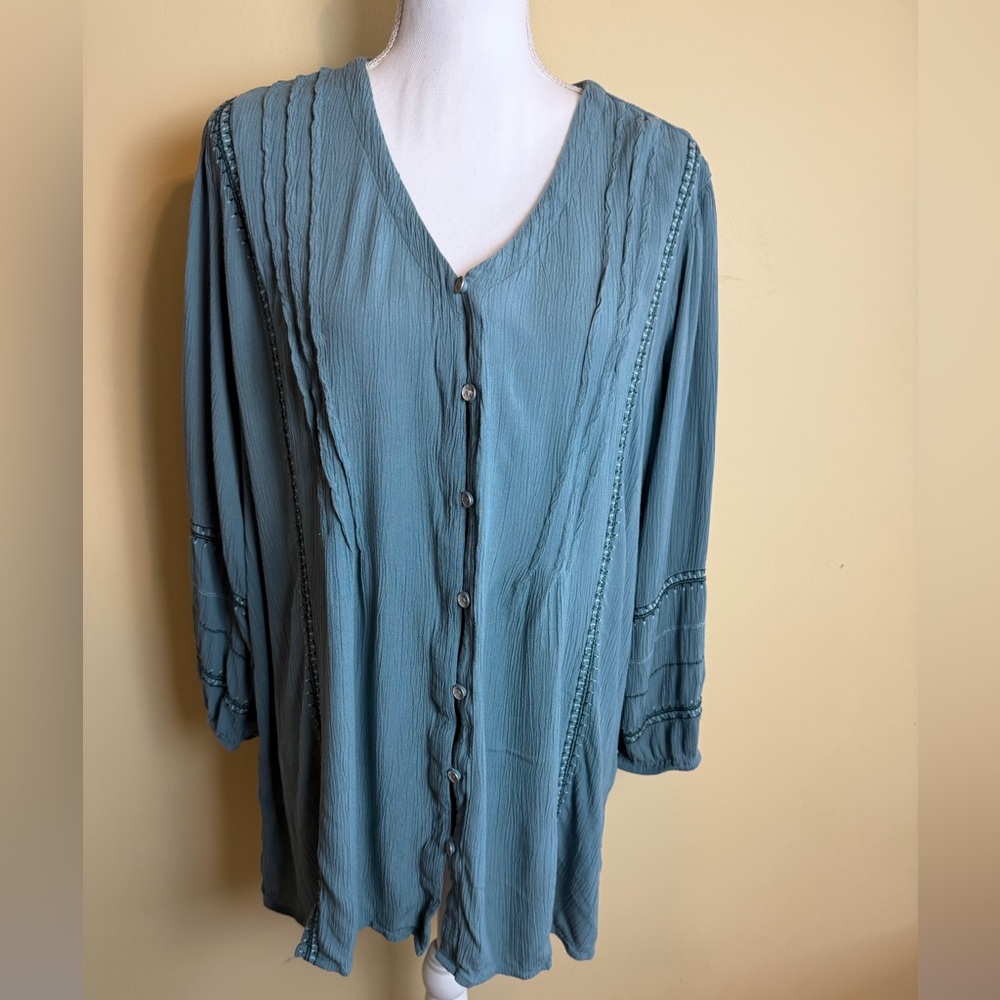 J. Jill Tunic Women’s Large Blue Crinkled Gauzy Boho embroidered Blouse